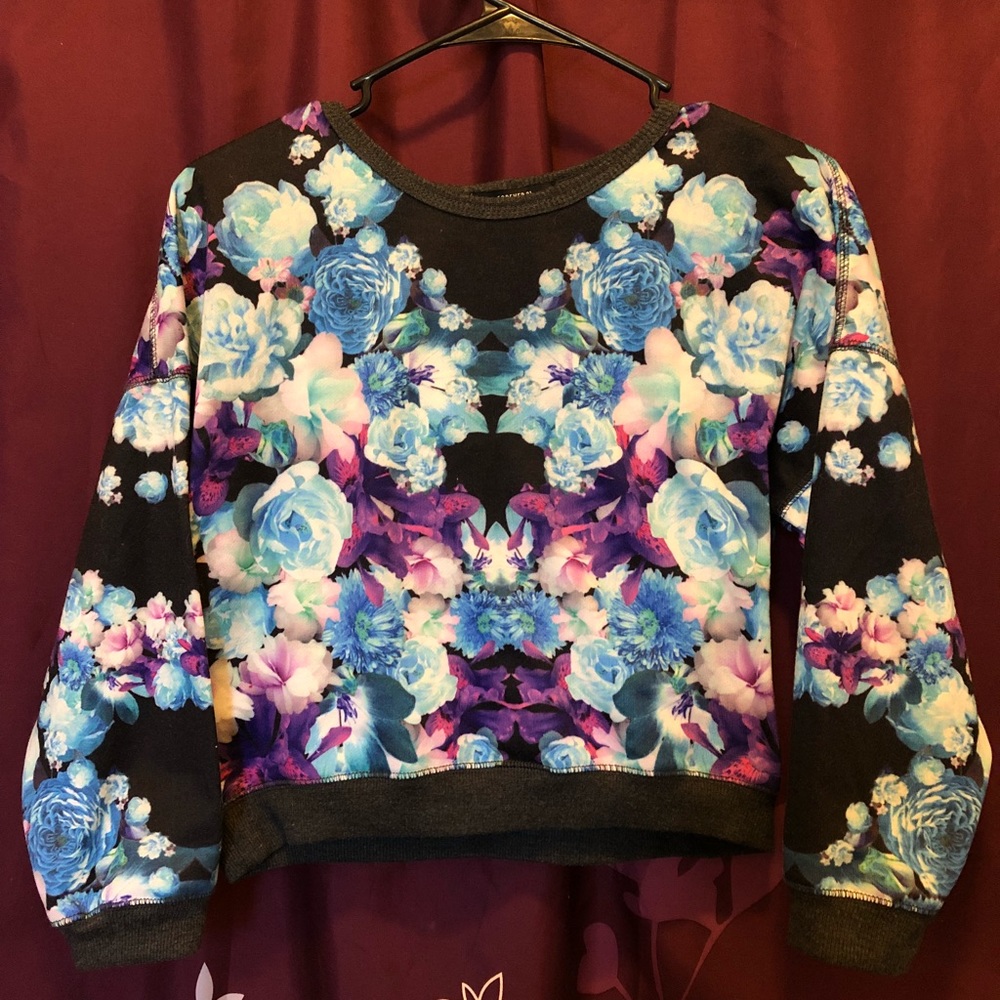 Sweater crop top
